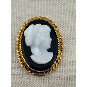 Vintage Carla Molded Cameo‎ Black White Gold Filled GF Brooch Pendant